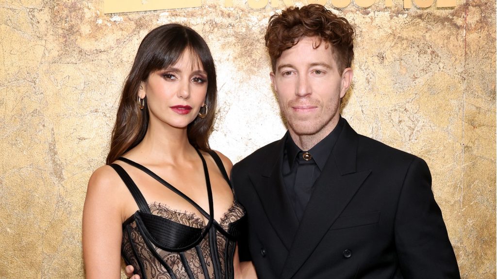 Нина Добрев се сгоди за олимпийския шампион Шон Уайт (СНИМКИ) Нина-Добрев-се-сгоди-за-олимпийския-шампион-Шон-Уайт-(СНИМКИ)