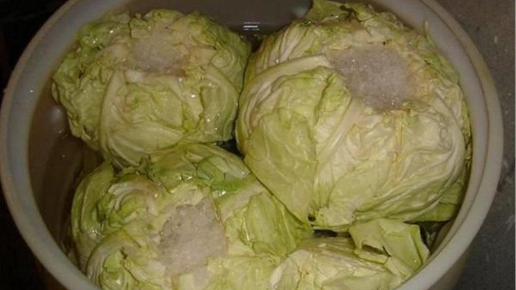 Сок от кисело зеле: За кого е полезно и за кого вредно Сок-от-кисело-зеле:-За-кого-е-полезно-и-за-кого-вредно